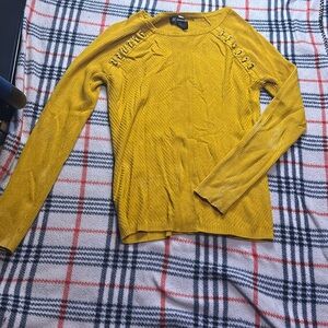 mustard yellow sweater